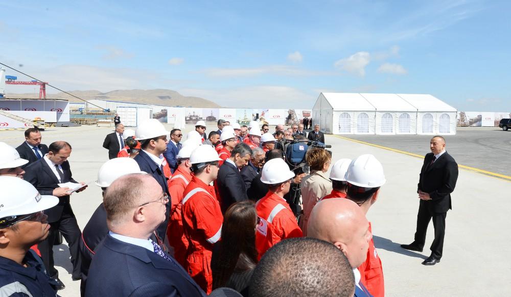 Ilham Aliyev attends opening of drilling rig named after Heydar Aliyev (PHOTO)