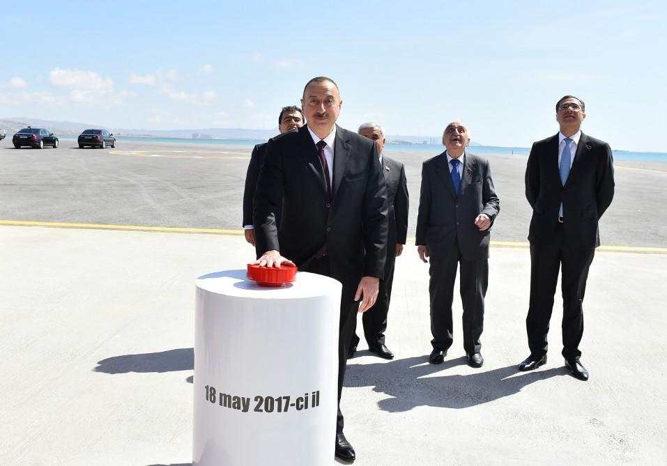 Ilham Aliyev attends opening of drilling rig named after Heydar Aliyev (PHOTO)