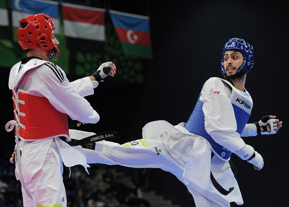 President Ilham Aliyev presented medals to Baku 2017 taekwondo winners (PHOTO, VIDEO)