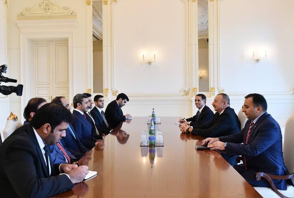 Ilham Aliyev receives UAE delegation (PHOTO)