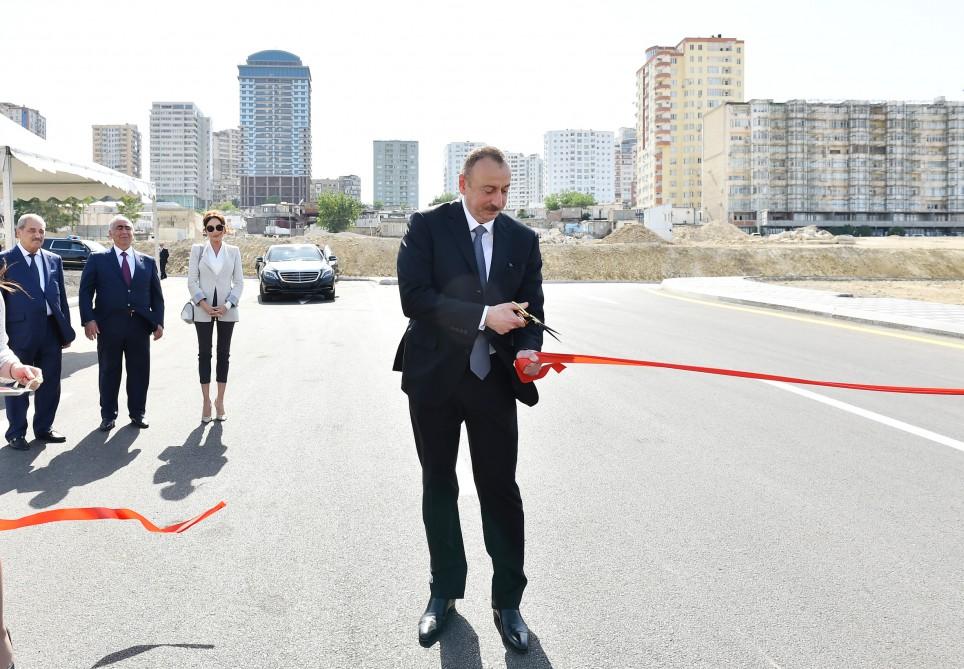 Azerbaijani president, first lady attend opening of newly-built roads in Baku (PHOTO)
