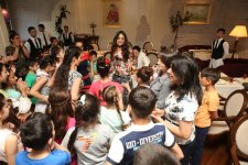 Heydar Aliyev Foundation VP meets orphanage children in Baku (PHOTO)