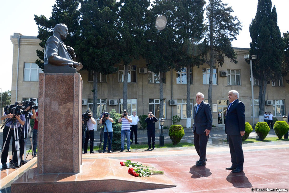 SOCAR launches water cooling installation at Baku Oil Refinery (PHOTO)
