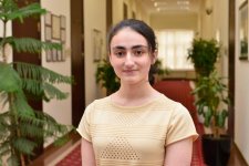 “Baku Higher Oil School has everything I want for my higher education,” says prospective student earning 700 points (PHOTO)