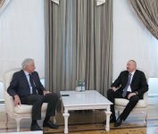 Ilham Aliyev receives former French PM (PHOTO)