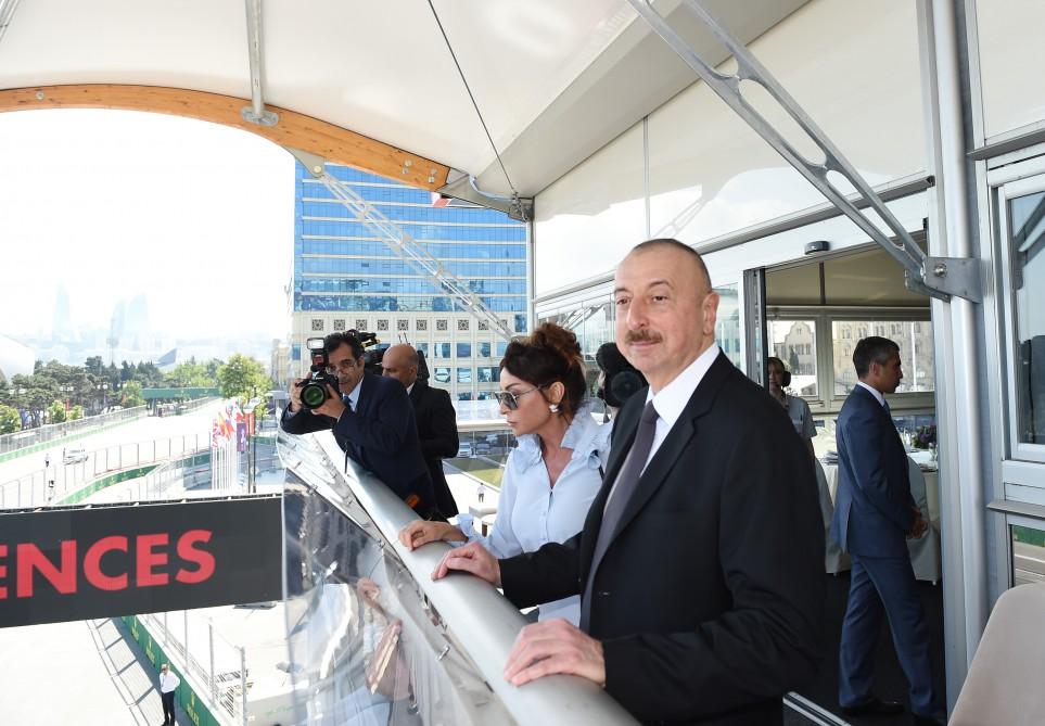 Ilham Aliyev and his spouse watch F1 Azerbaijan Grand Prix (PHOTO)