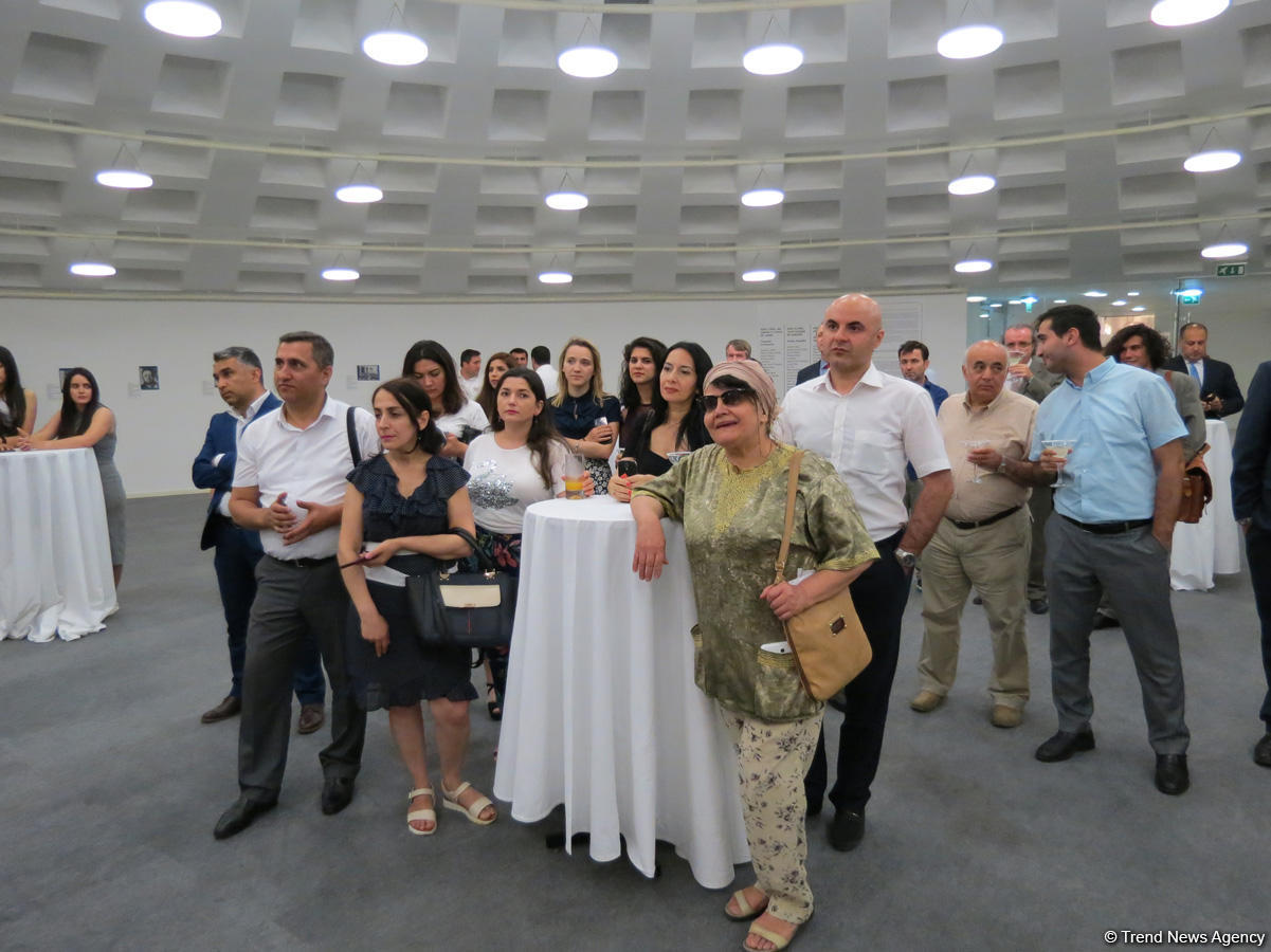 Baku hosts exhibition dedicated to Diego Rivera and Frida Kahlo (PHOTO)
