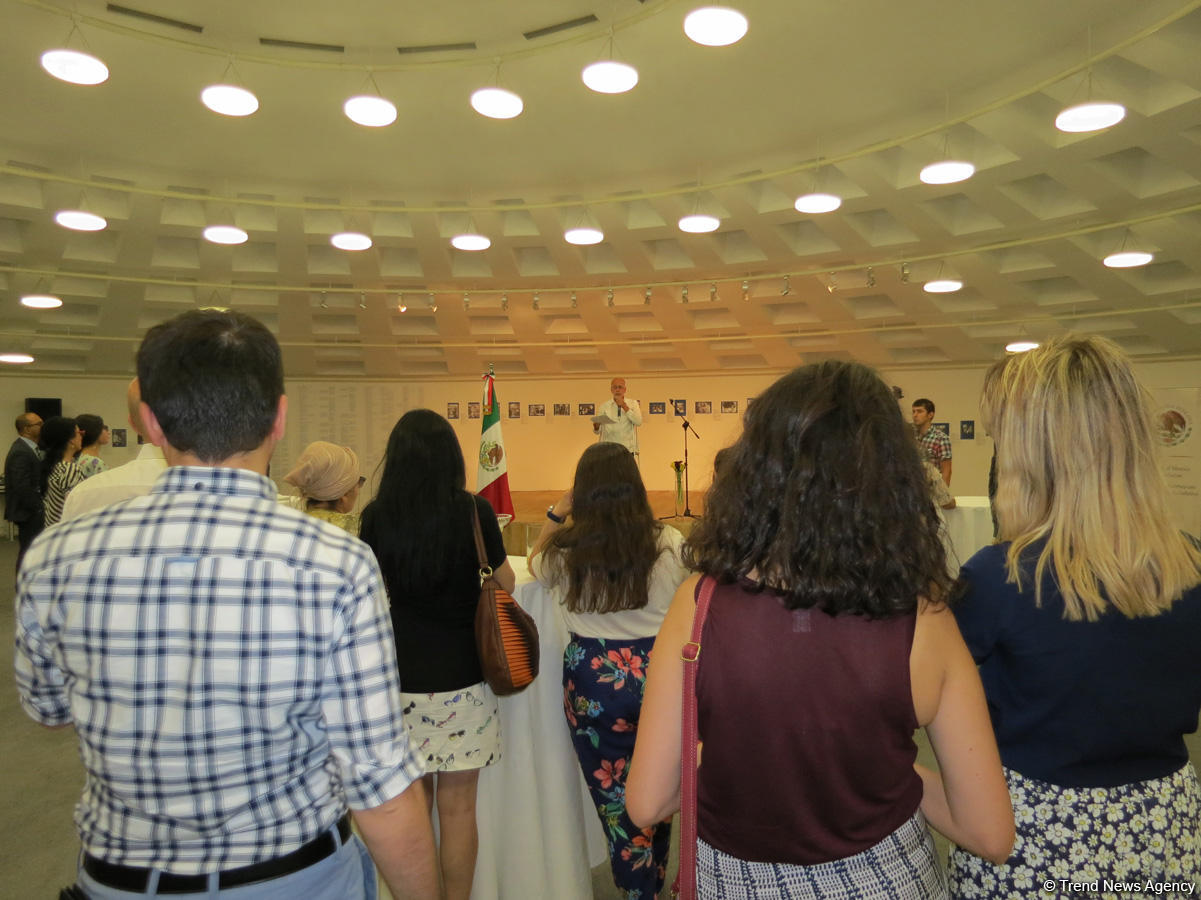 Baku hosts exhibition dedicated to Diego Rivera and Frida Kahlo (PHOTO)