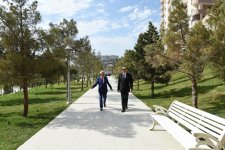 Ilham Aliyev views newly built park in Yasamal district  (PHOTO)