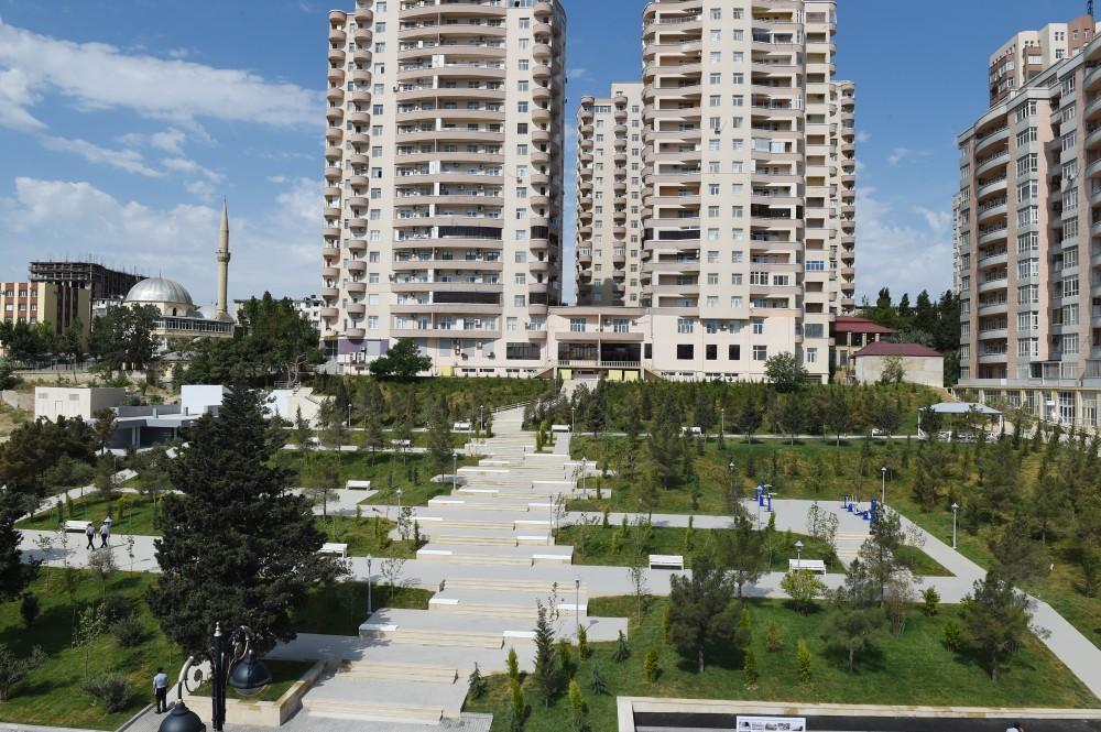 Ilham Aliyev views newly built park in Yasamal district  (PHOTO)