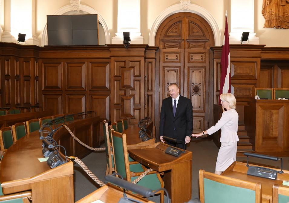 Ilham Aliyev meets speaker of Latvian parliament (PHOTO)
