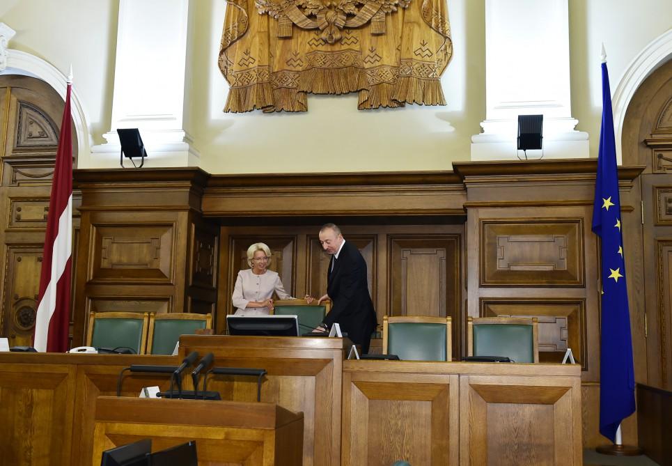 Ilham Aliyev meets speaker of Latvian parliament (PHOTO)