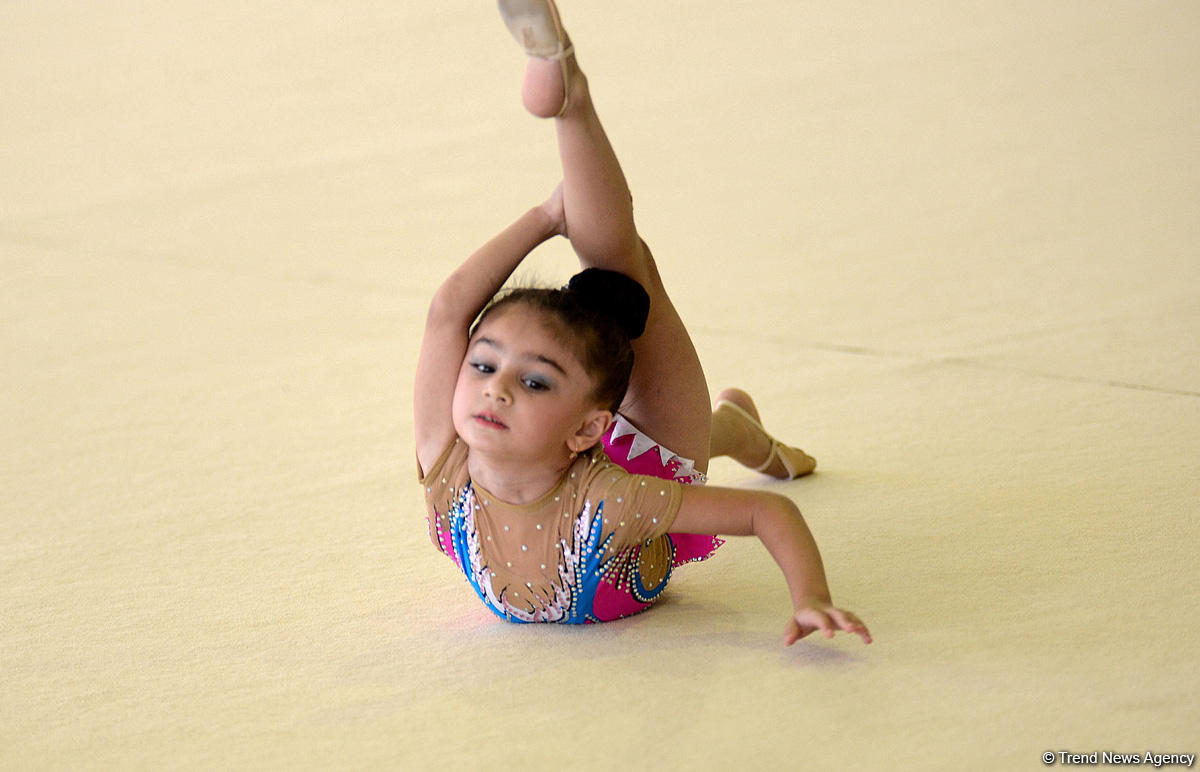 Baku hosts open championship in rhythmic gymnastics (PHOTO)