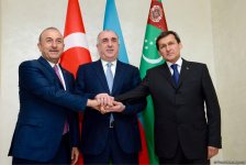 Azerbaijani, Turkmen, Turkish FMs mull preparation for summit of presidents (PHOTO)