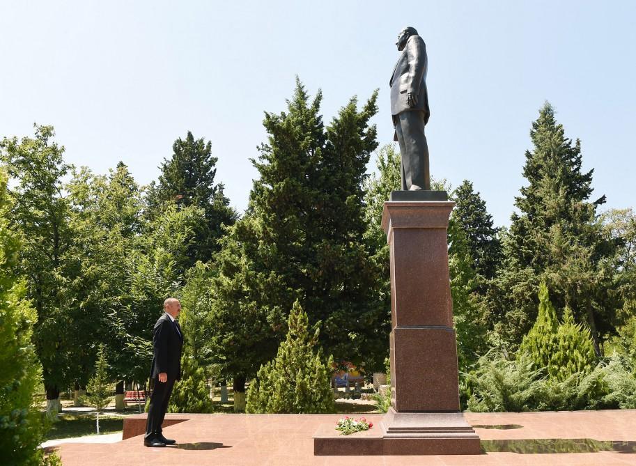 Ilham Aliyev arrives in Zagatala district (PHOTO)