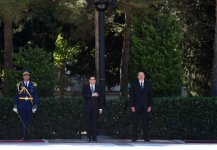 Official welcome ceremony held for Turkmen president in Baku (PHOTO)
