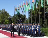 Official welcome ceremony held for Turkmen president in Baku (PHOTO)