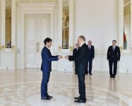 Ilham Aliyev receives credentials of new Italian ambassador (PHOTO)