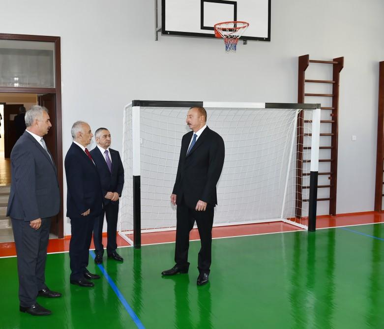 Ilham Aliyev observes school in Baku after major overhaul (PHOTO)