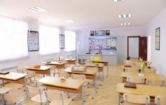 Ilham Aliyev views overhauled secondary school in Nizami district (PHOTO)
