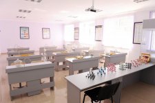 Ilham Aliyev views overhauled secondary school in Nizami district (PHOTO)