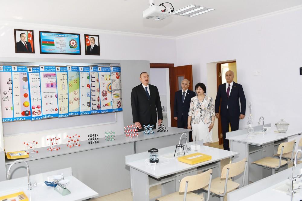 Ilham Aliyev views overhauled secondary school in Nizami district (PHOTO)