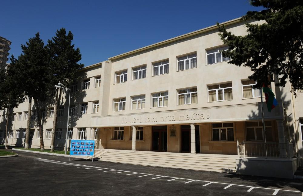 Ilham Aliyev views overhauled secondary school in Nizami district (PHOTO)