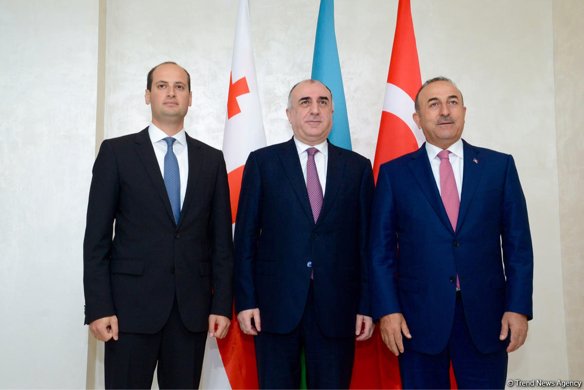 Azerbaijani, Turkish, Georgian FMs to sign 2 documents in Baku (PHOTO)