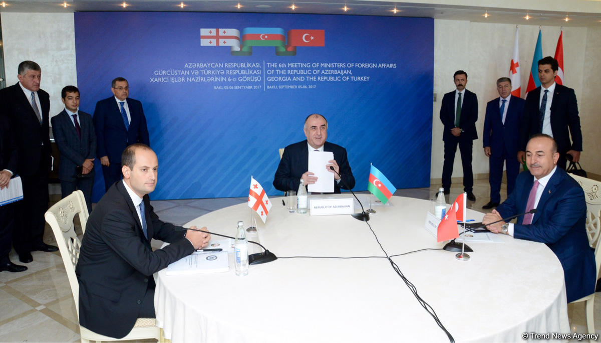 Azerbaijani, Turkish, Georgian FMs to sign 2 documents in Baku (PHOTO)