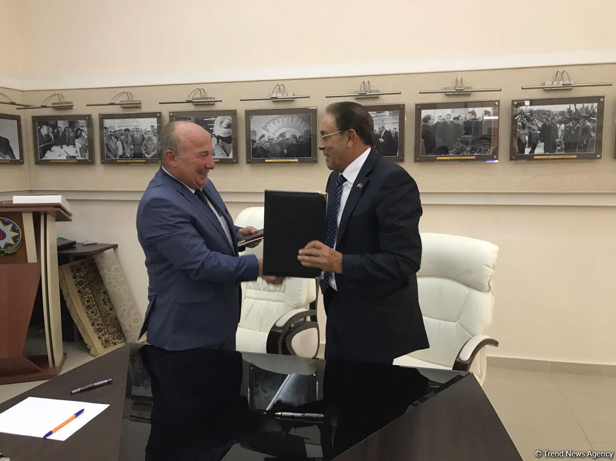 Azerbaijan’s Shamakhi, Israel’s Tirat Carmel become twin cities (PHOTO)
