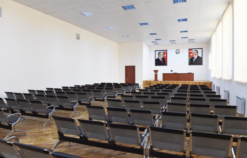 Ilham Aliyev views overhauled school in Baku’s Sabayil District  (PHOTO)
