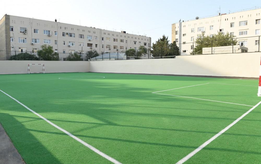 Ilham Aliyev views overhauled school in Baku’s Sabayil District  (PHOTO)