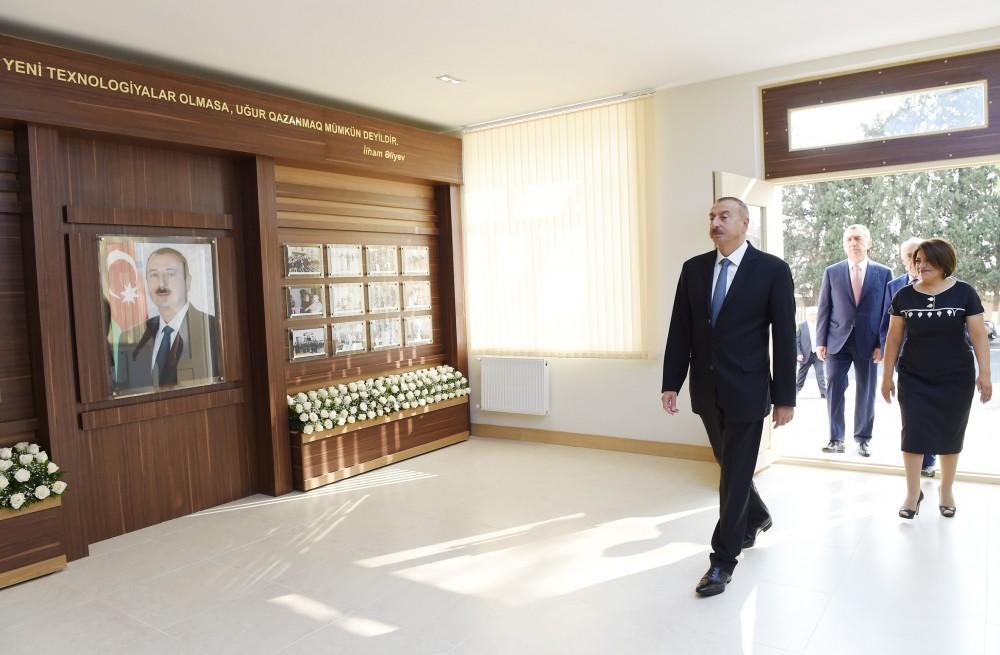 Ilham Aliyev views newly-renovated secondary school in Sabail district (PHOTO)