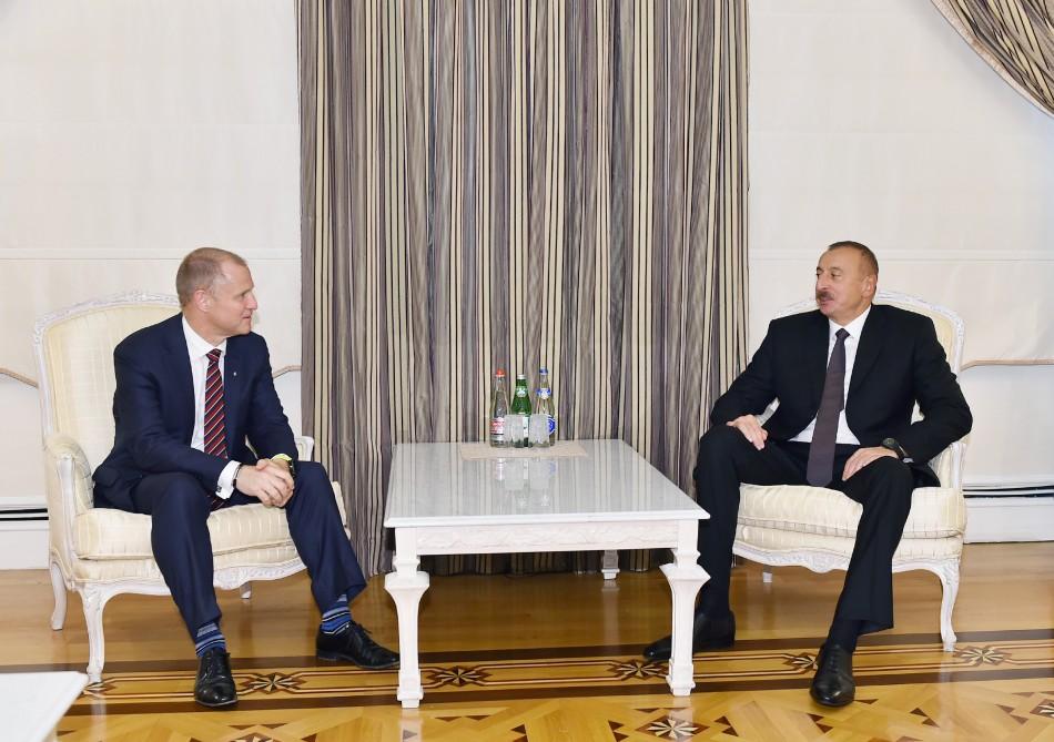 President Ilham Aliyev receives Statoil executive VP (PHOTO)