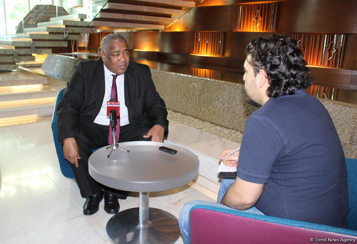 Suriname keen to exchange finance experience with Azerbaijan (PHOTO)