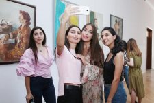 Vice-president of Heydar Aliyev Foundation Leyla Aliyeva visits State Academy of Fine Arts (PHOTO)