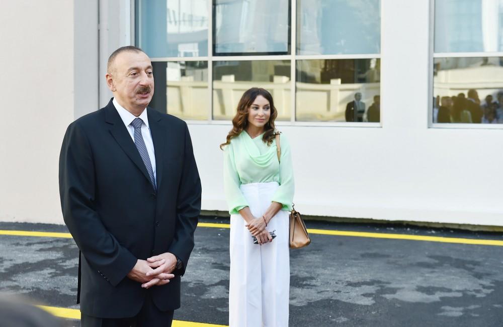 Ilham Aliyev with spouse inaugurate new building of school-lyceum in Baku (PHOTO)