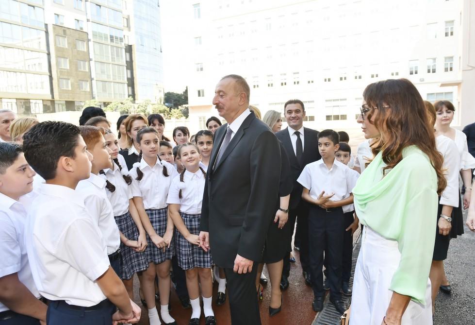 Ilham Aliyev with spouse inaugurate new building of school-lyceum in Baku (PHOTO)