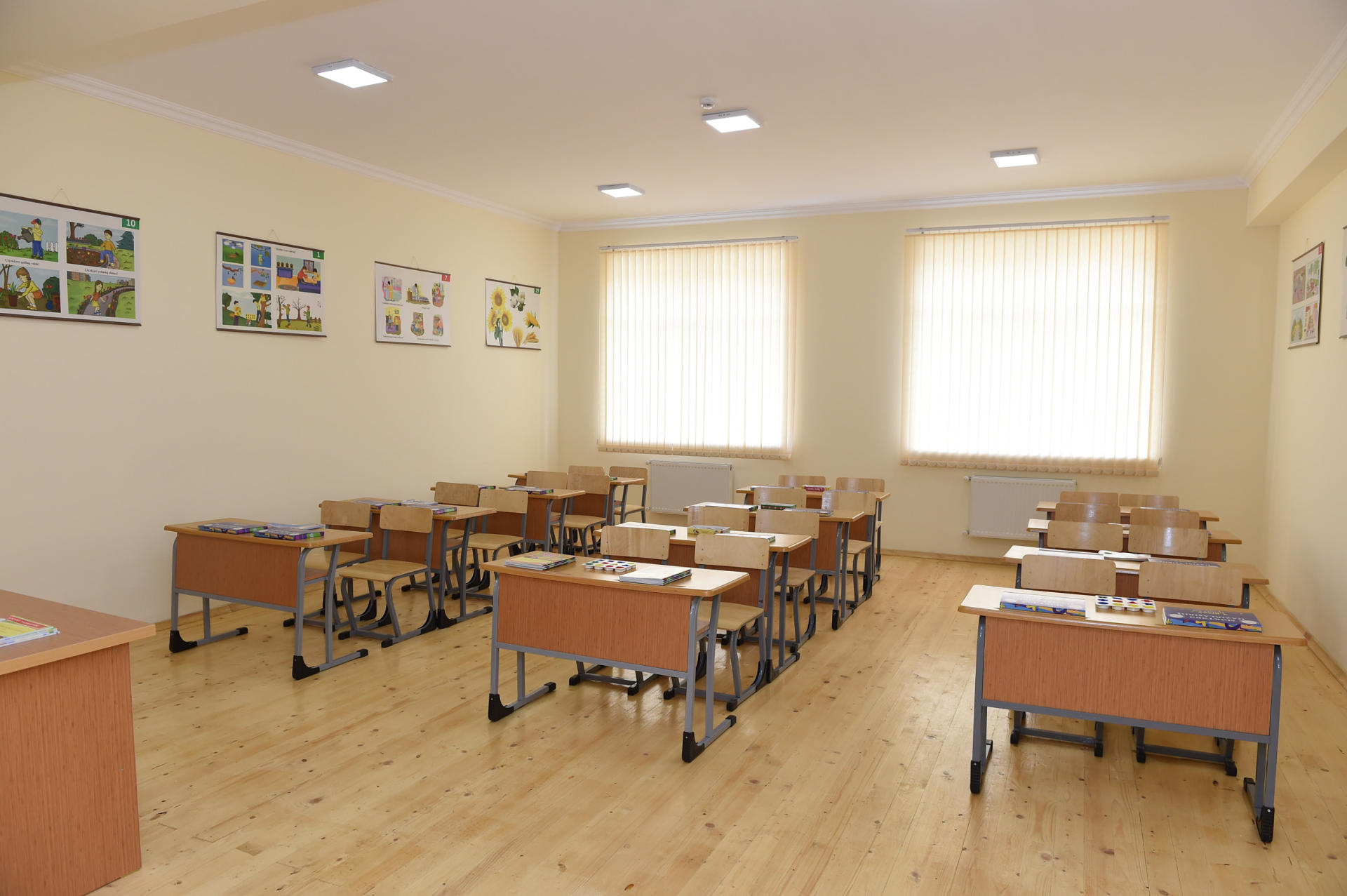 President Ilham Aliyev inaugurates new building of Salyan city secondary school No 2 (PHOTO)