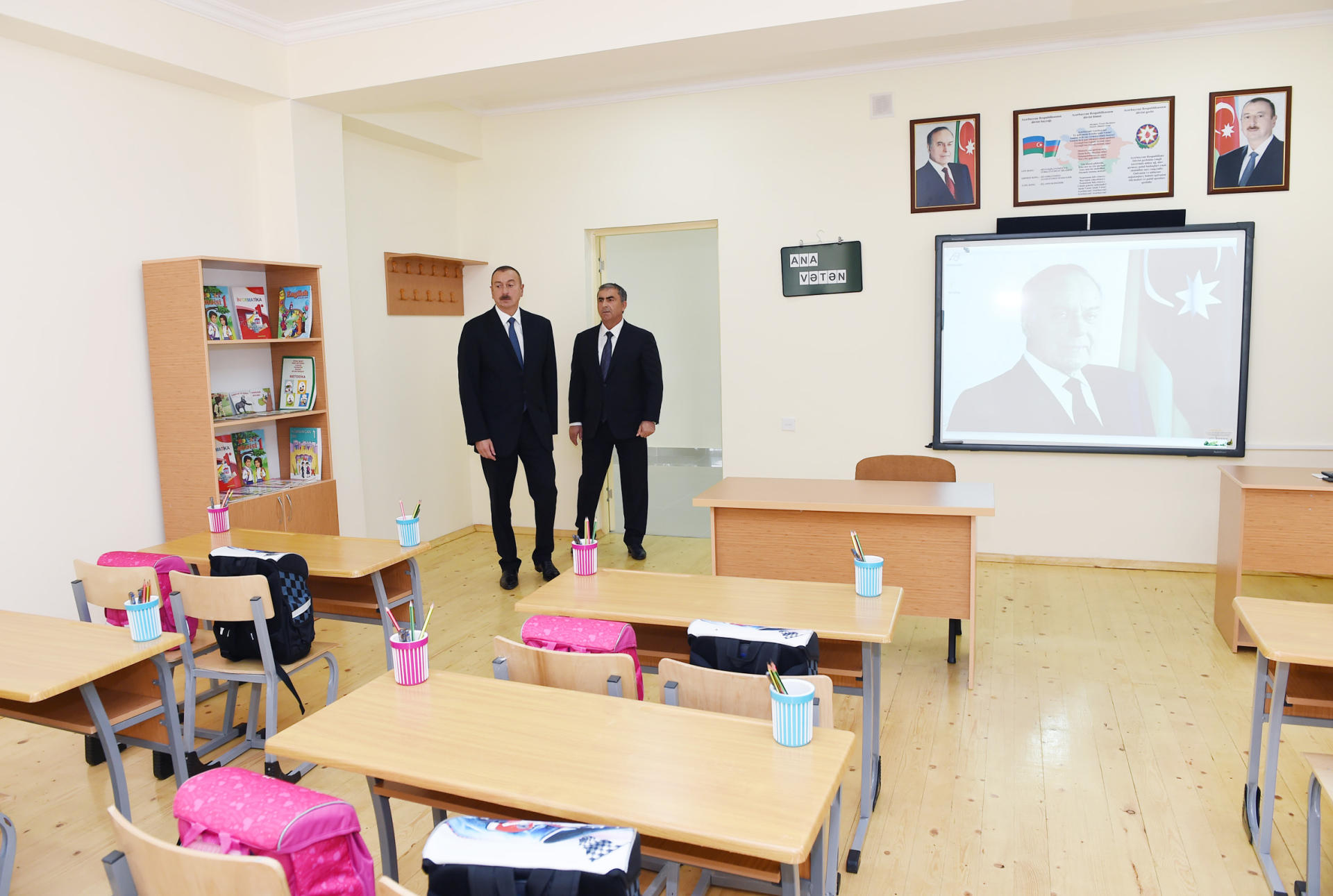 President Ilham Aliyev inaugurates new building of Salyan city secondary school No 2 (PHOTO)