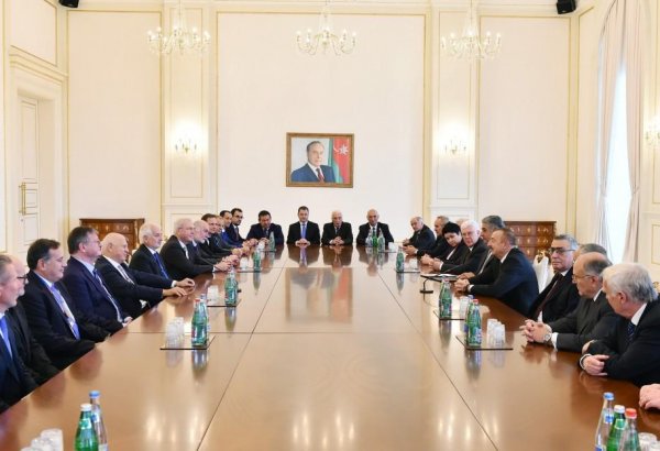 Ilham Aliyev receives heads of European Olympic Committees, int’l sports organizations (PHOTO)