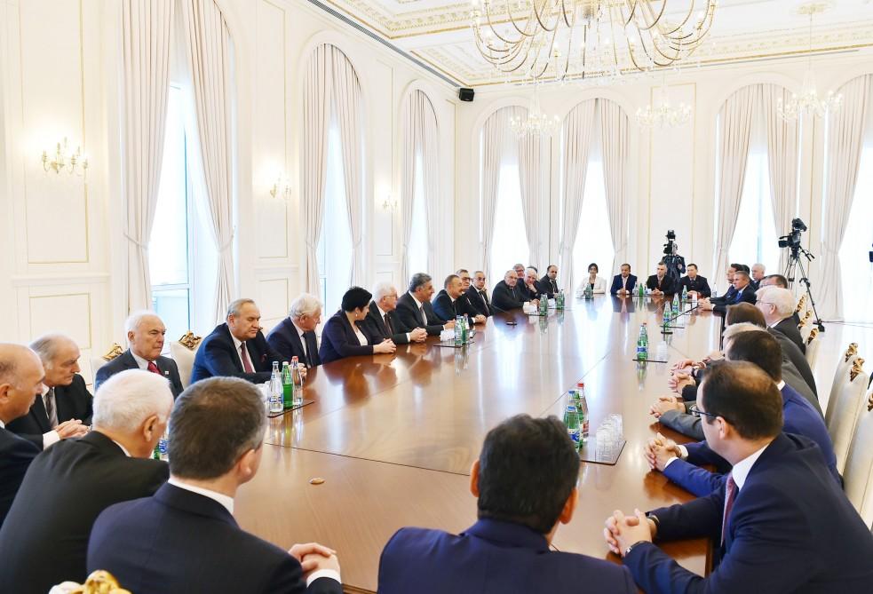 Ilham Aliyev receives heads of European Olympic Committees, int’l sports organizations (PHOTO)