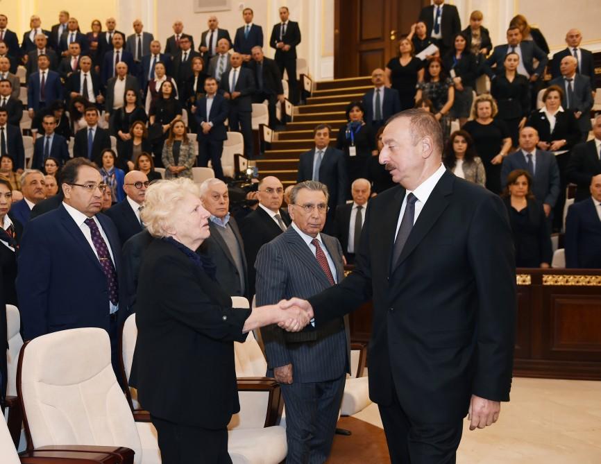 Ilham Aliyev attends farewell ceremony for eminent Azerbaijani scientist Lotfi Zadeh  (PHOTO)