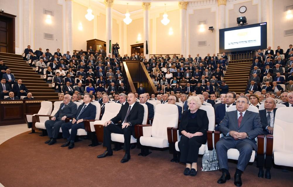 Ilham Aliyev attends farewell ceremony for eminent Azerbaijani scientist Lotfi Zadeh  (PHOTO)