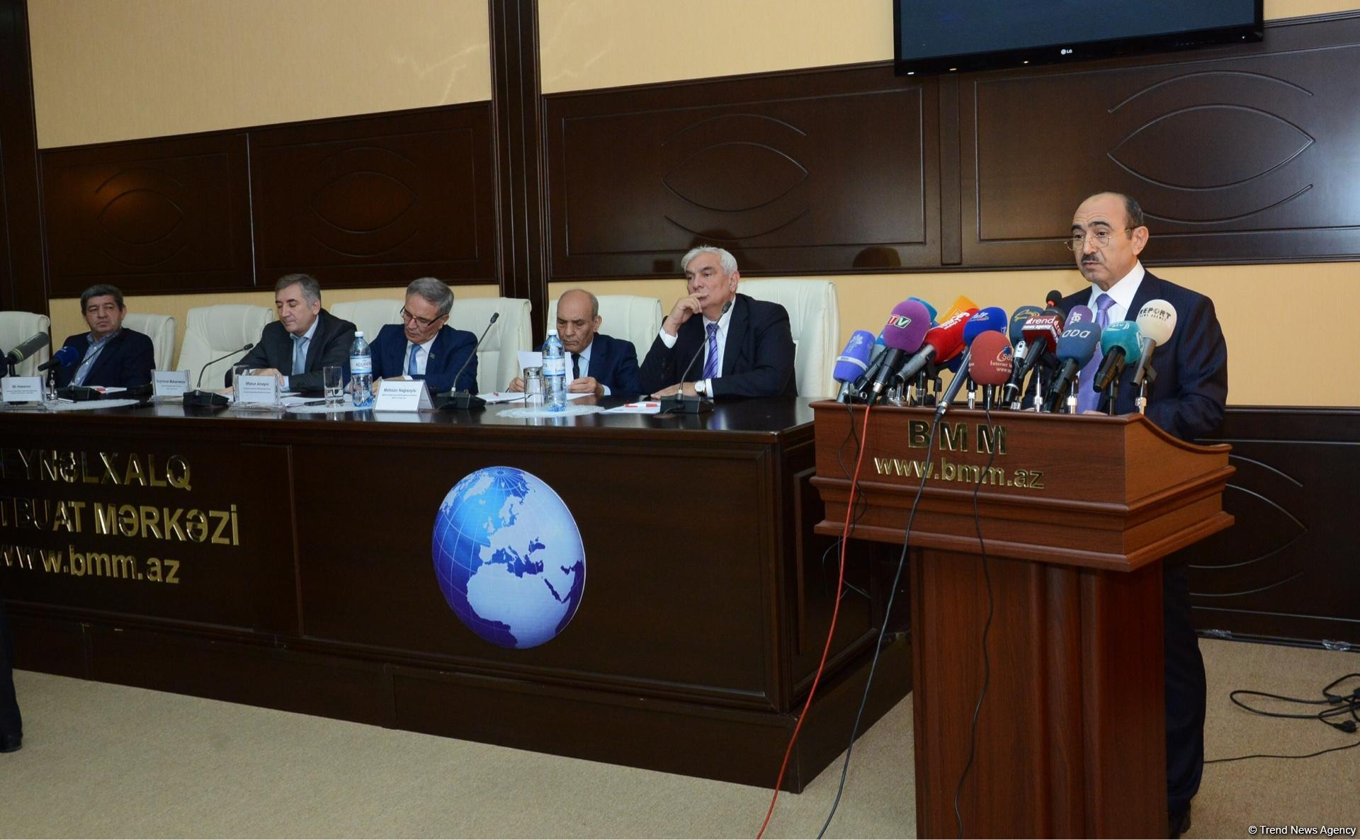 Ali Hasanov: Globalization process didn’t bypass sphere of state language use (PHOTO)