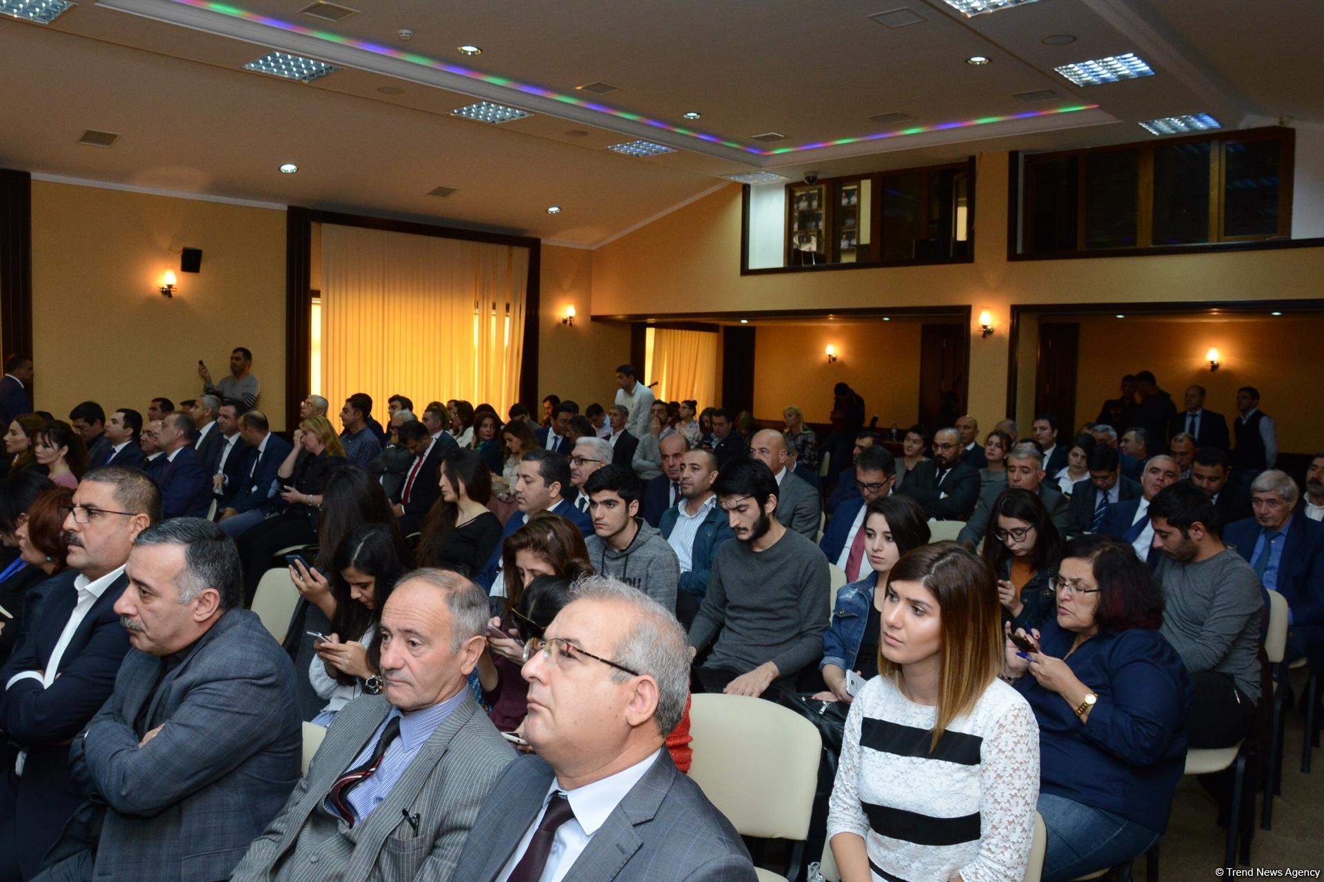 Ali Hasanov: Globalization process didn’t bypass sphere of state language use (PHOTO)