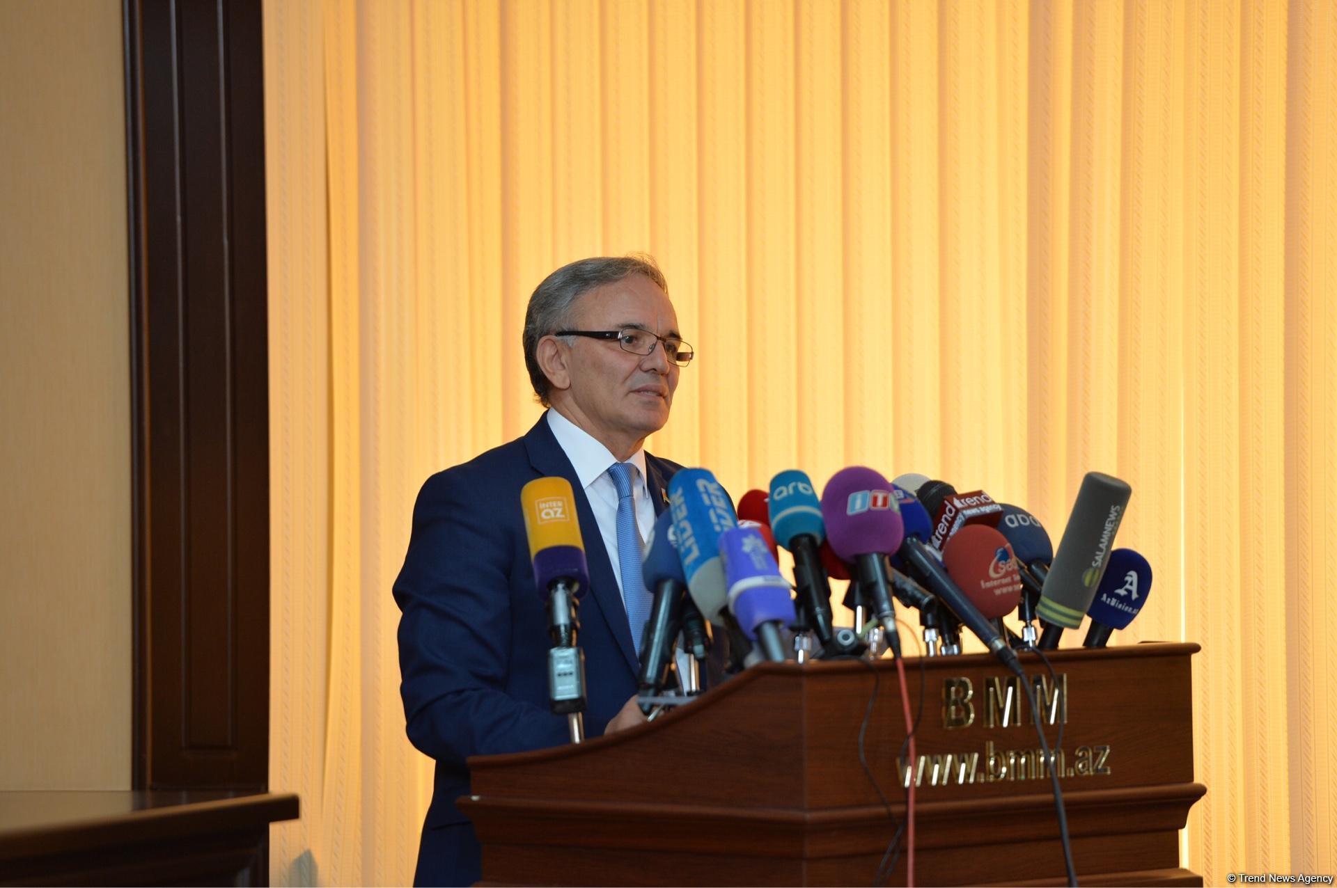 Ali Hasanov: Globalization process didn’t bypass sphere of state language use (PHOTO)