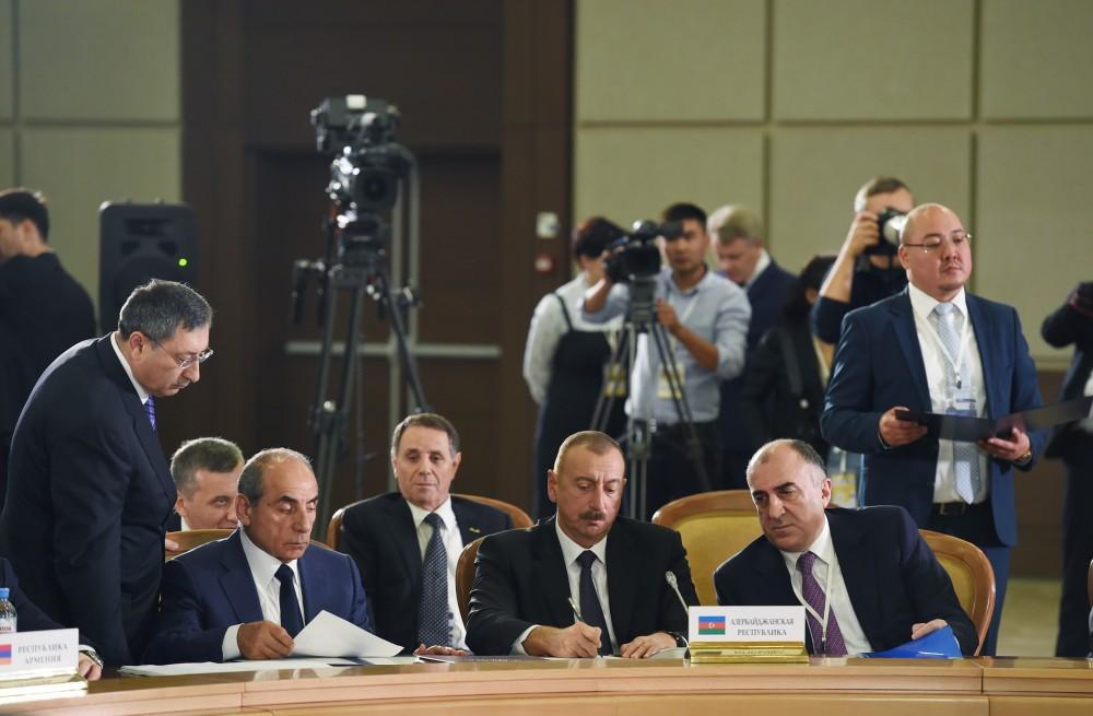 Ilham Aliyev takes part in CIS Heads of State Council's session in expanded format in Sochi (PHOTO)
