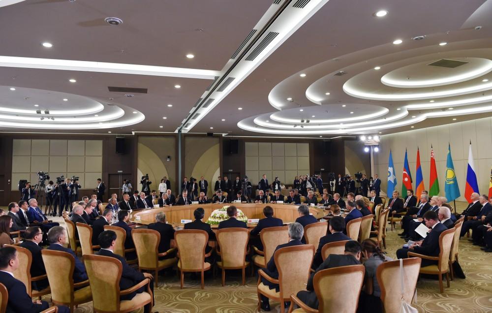 Ilham Aliyev takes part in CIS Heads of State Council's session in expanded format in Sochi (PHOTO)