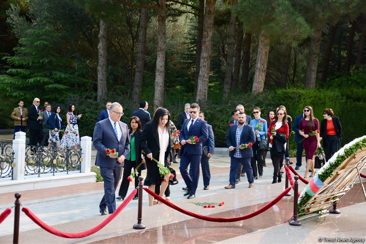 AZPROMO: Azerbaijan, Australia must improve trade ties (PHOTO)